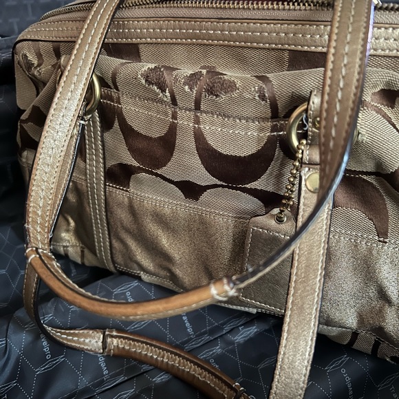 Vintage Used golden coach bag - Picture 2 of 8